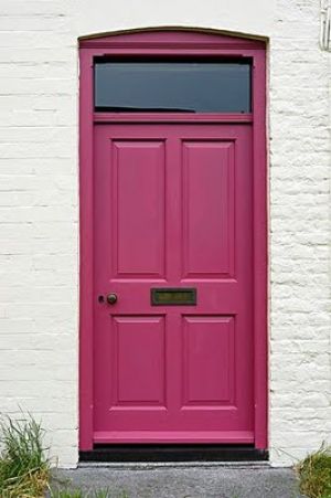 pink decorating ideas - myLusciousLife.com - pink_door.jpg